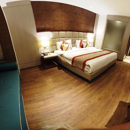 Lemonwood Suites By F9 Hotels - Trivoli Garden Chhatarpur New Delhi Eksteriør bilde