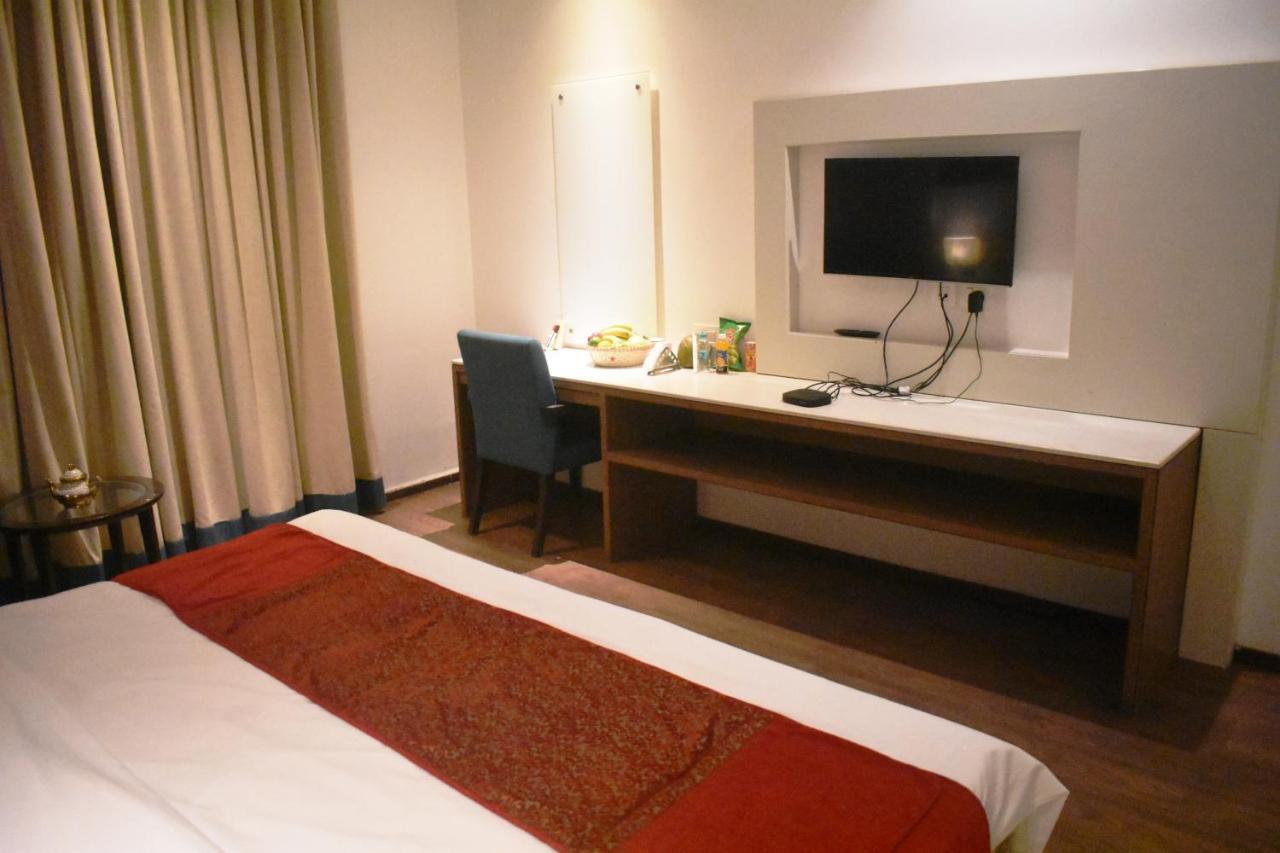Lemonwood Suites By F9 Hotels - Trivoli Garden Chhatarpur New Delhi Eksteriør bilde