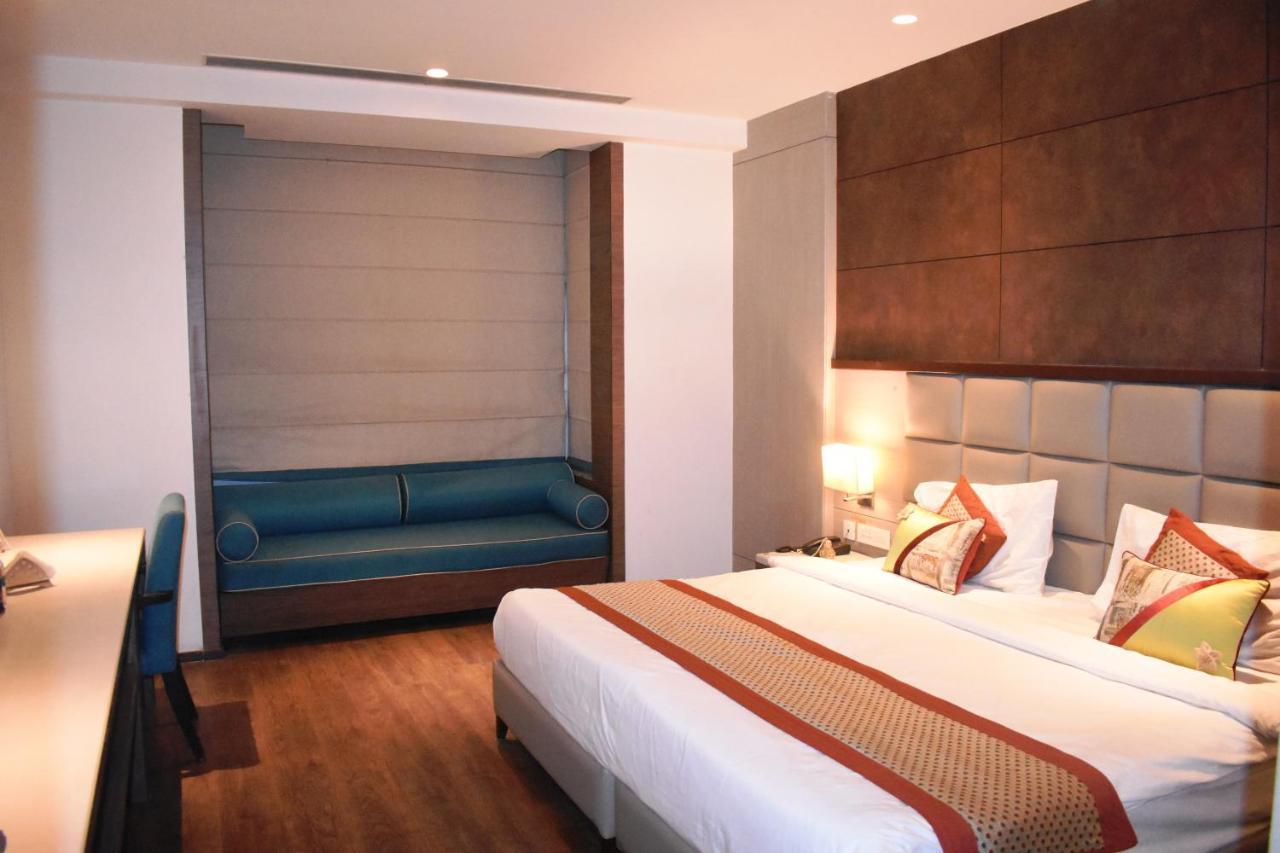 Lemonwood Suites By F9 Hotels - Trivoli Garden Chhatarpur New Delhi Eksteriør bilde