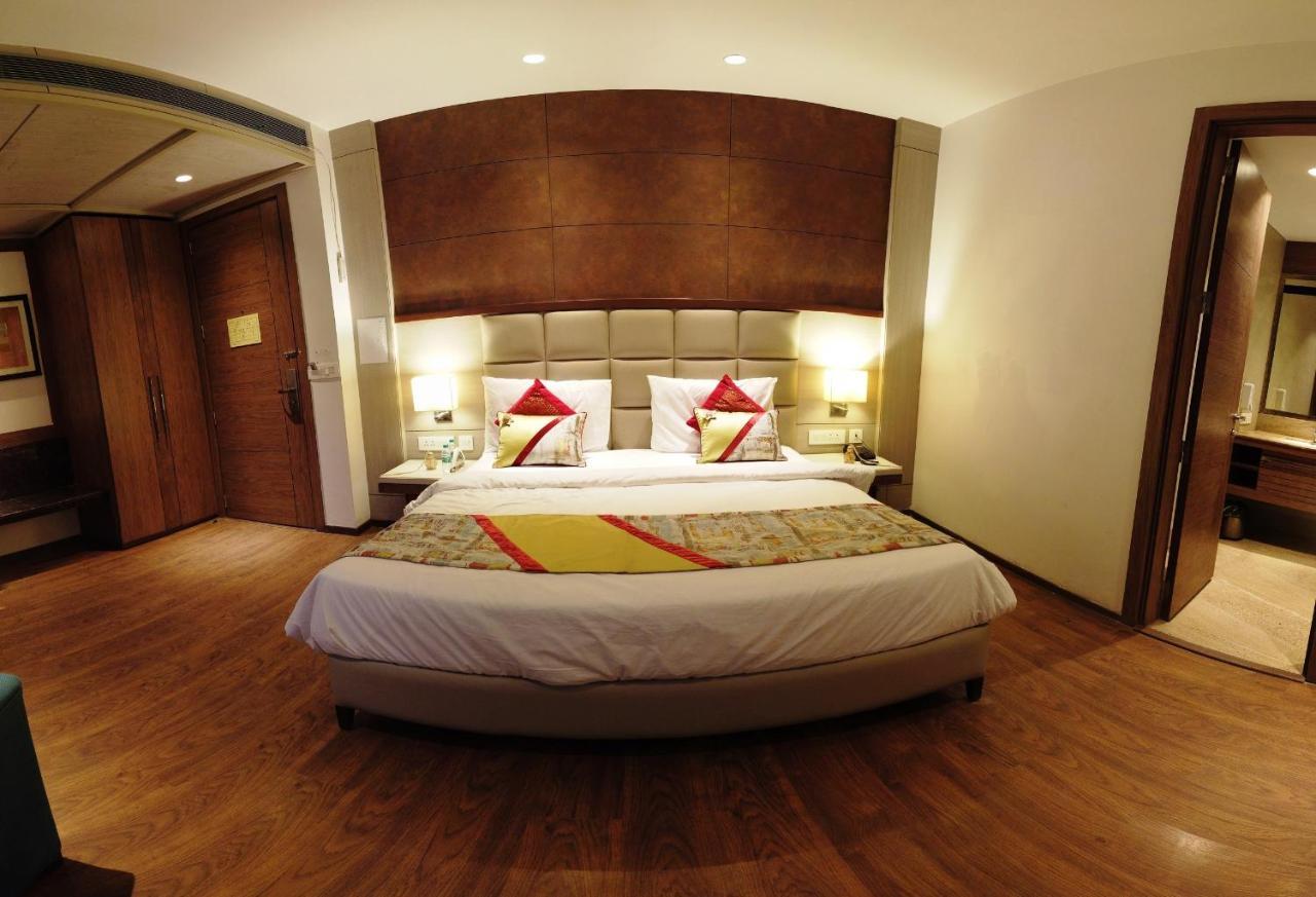 Lemonwood Suites By F9 Hotels - Trivoli Garden Chhatarpur New Delhi Eksteriør bilde