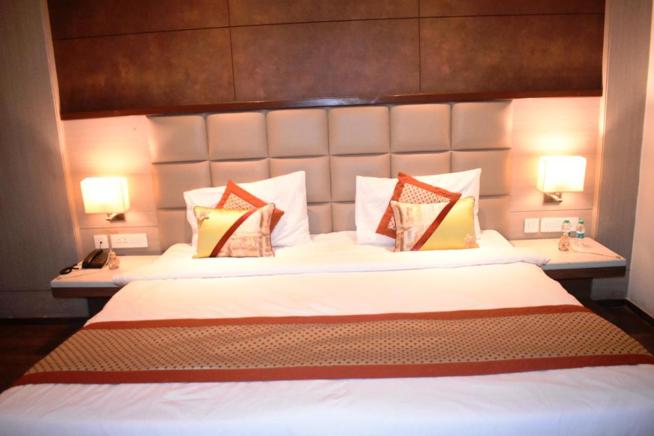Lemonwood Suites By F9 Hotels - Trivoli Garden Chhatarpur New Delhi Eksteriør bilde