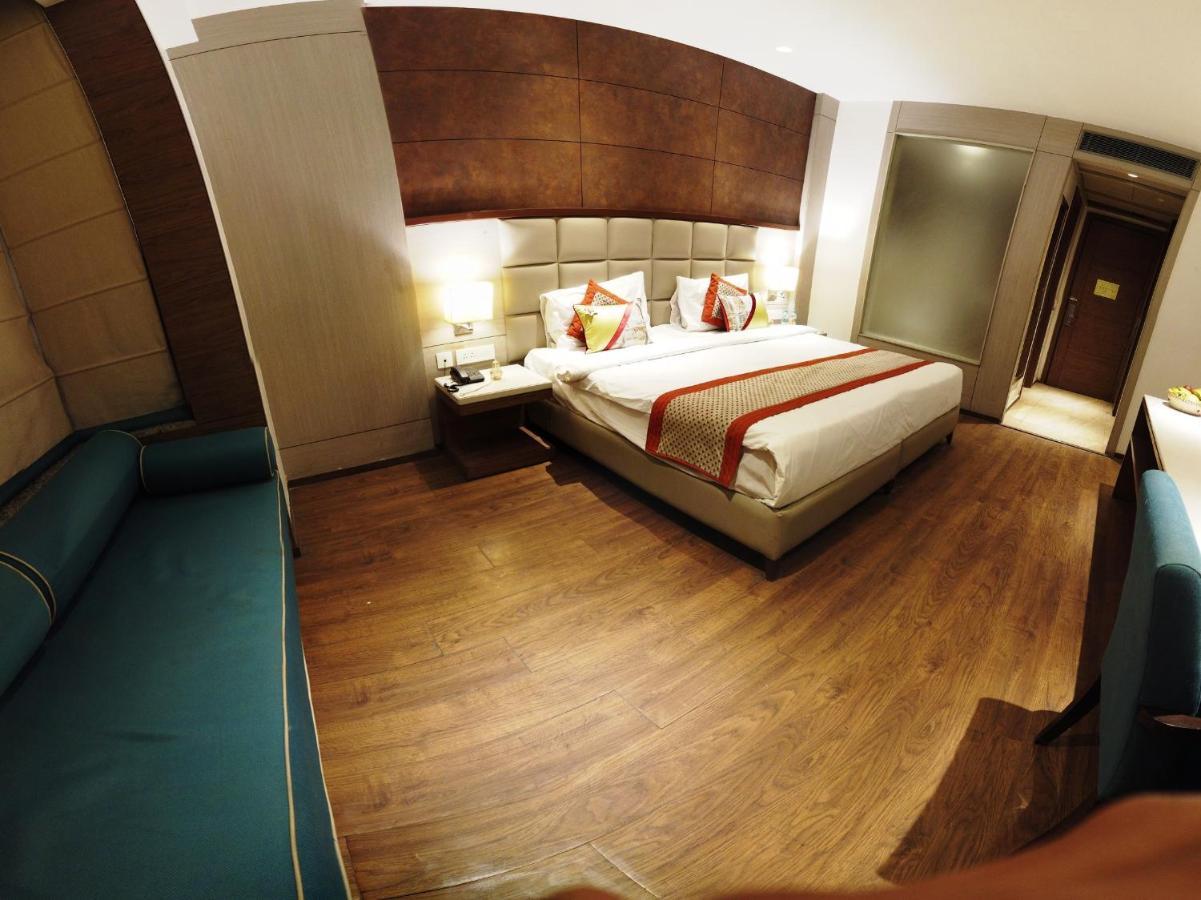 Lemonwood Suites By F9 Hotels - Trivoli Garden Chhatarpur New Delhi Eksteriør bilde