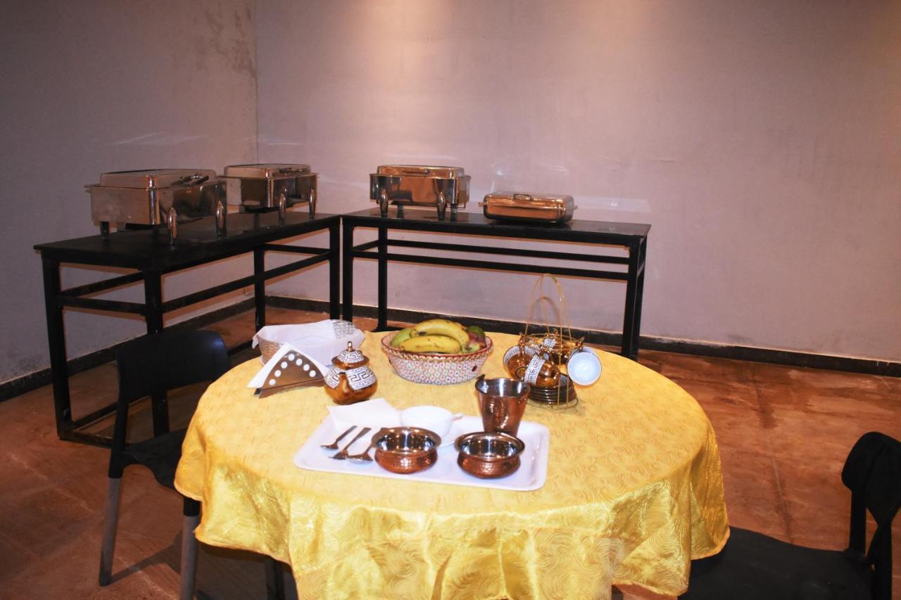 Lemonwood Suites By F9 Hotels - Trivoli Garden Chhatarpur New Delhi Eksteriør bilde