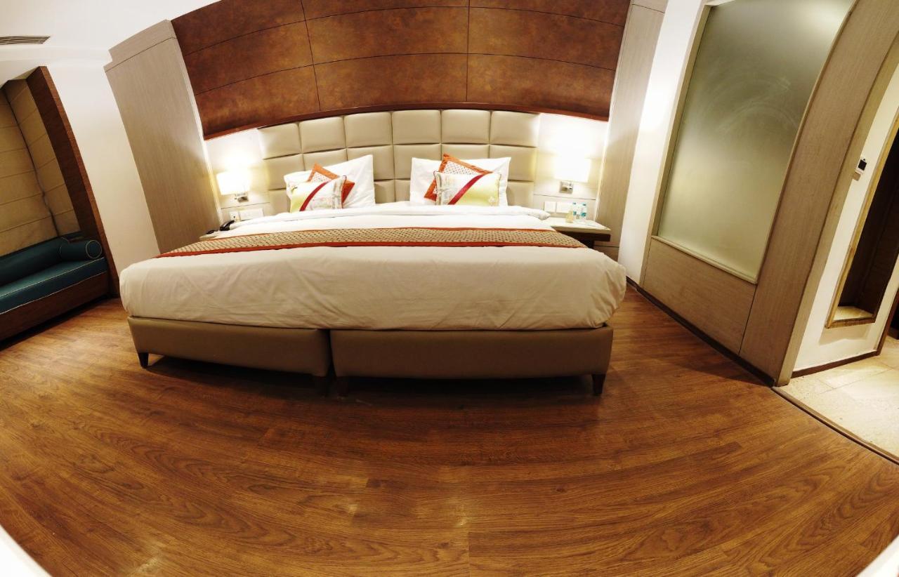 Lemonwood Suites By F9 Hotels - Trivoli Garden Chhatarpur New Delhi Eksteriør bilde