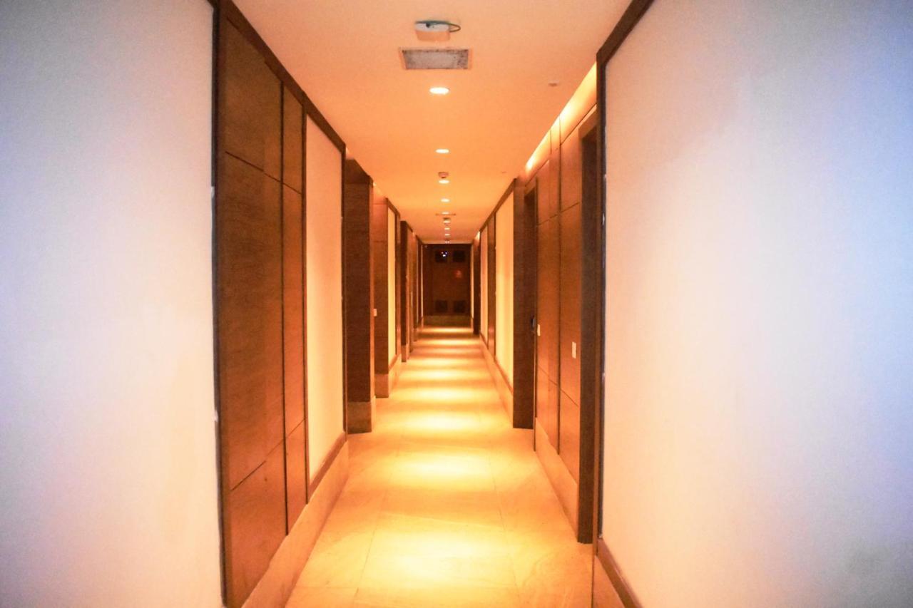 Lemonwood Suites By F9 Hotels - Trivoli Garden Chhatarpur New Delhi Eksteriør bilde