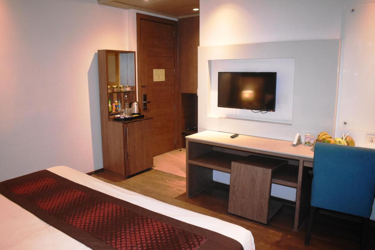 Lemonwood Suites By F9 Hotels - Trivoli Garden Chhatarpur New Delhi Eksteriør bilde