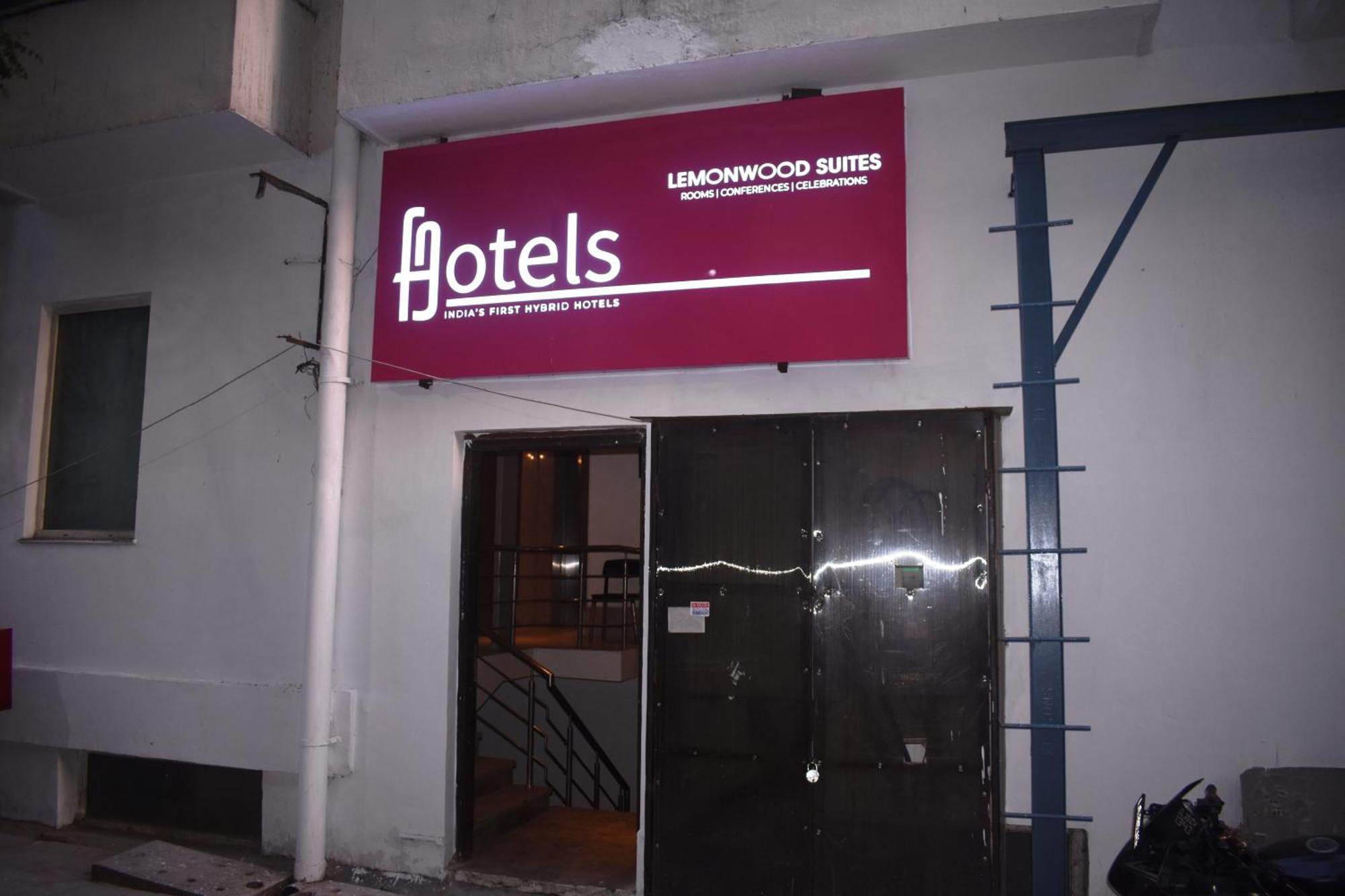 Lemonwood Suites By F9 Hotels - Trivoli Garden Chhatarpur New Delhi Eksteriør bilde